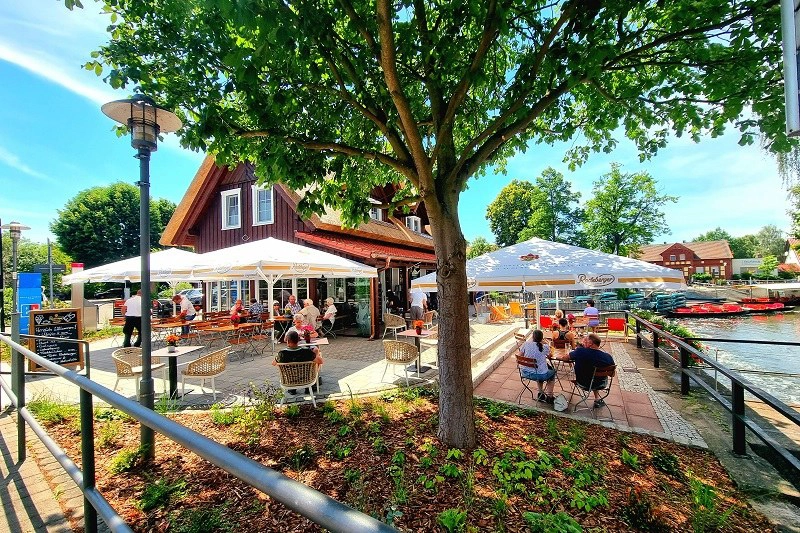 Terrassen-Café und Bistro am Spreehafen Burg
