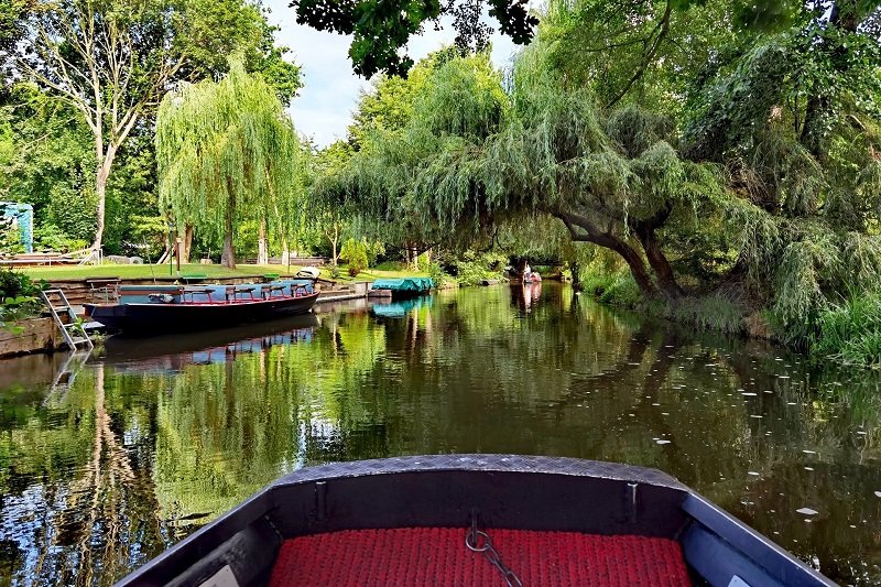 Kahnfahrt zur Schleuse am Spreehafen Burg